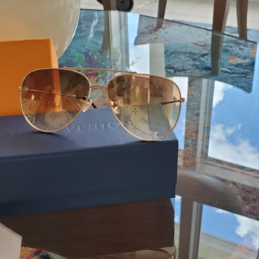 Louis Vuitton Gold Aviator Sunglasses